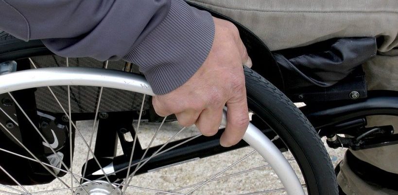 Comment rendre votre logement accessible en fauteuil roulant ?